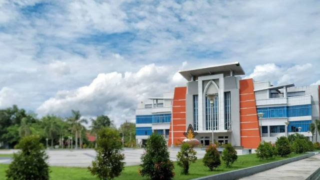 Universitas Negeri Gorontalo: Kampus Negeri Berprestasi dan Pusat Pendidikan